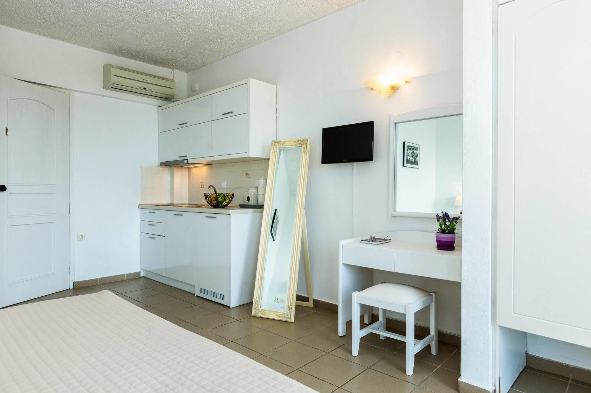 Aqua Marina Apartment Ретимно Екстериор снимка